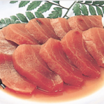 ドリップが大量に出た緩慢冷凍のマグロ｜急速冷凍との比較画像