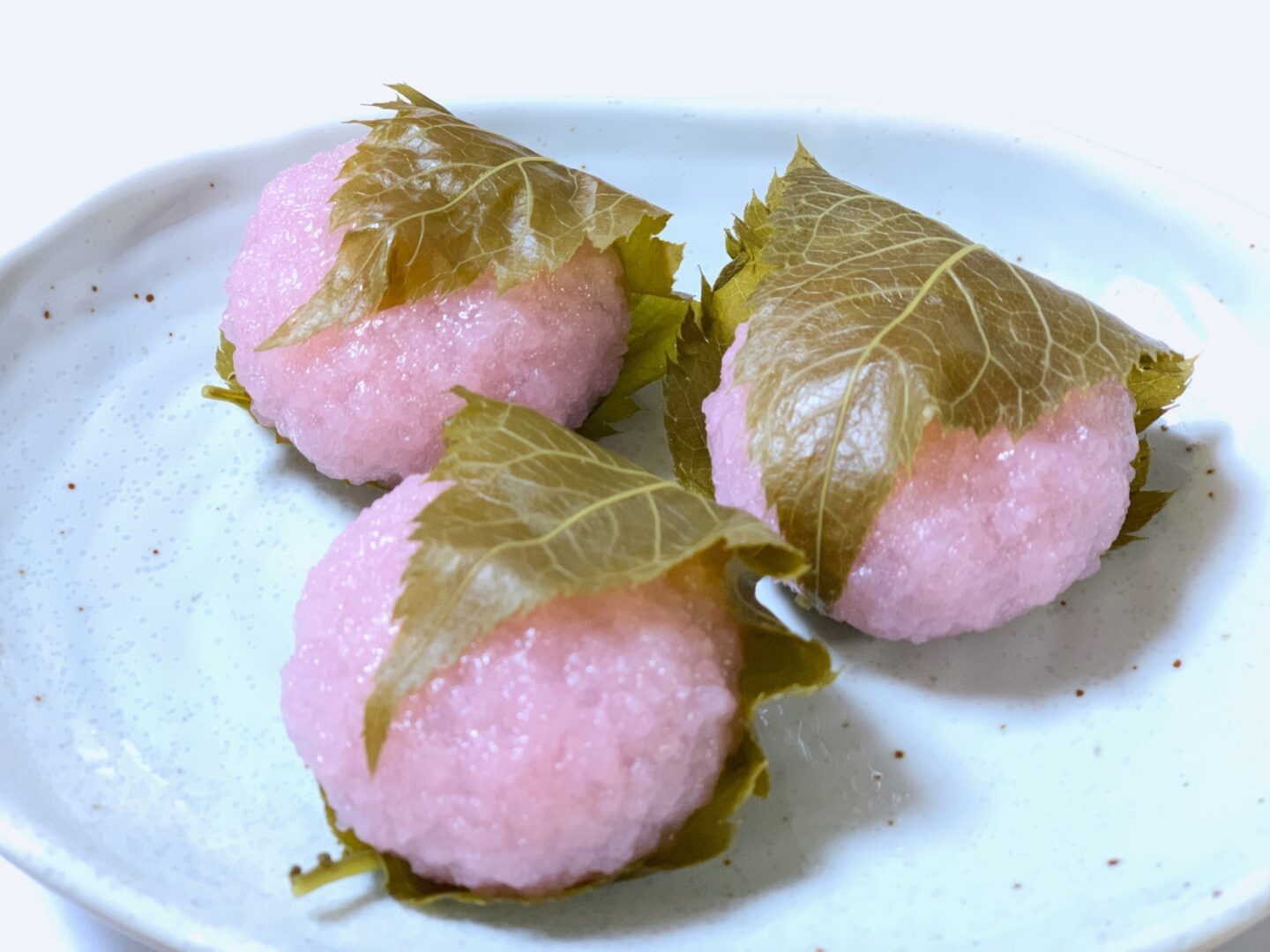 簡単】桜餅の冷凍保存方法と解凍のコツを徹底解説！