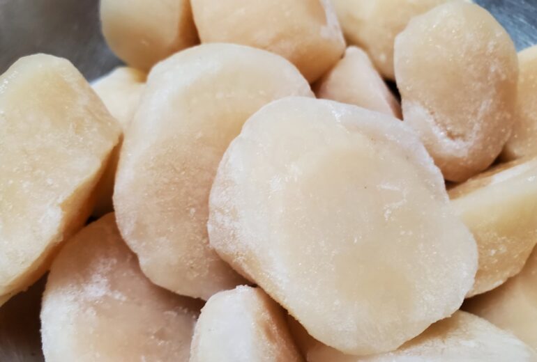 冷凍ホタテの写真｜プリッとした食感を保つ正しい解凍方法と保存のコツ