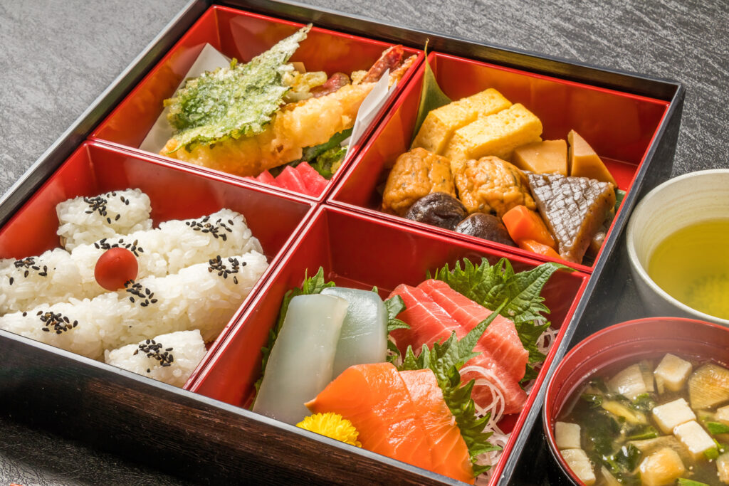 仕出し料理(幕の内弁当)
