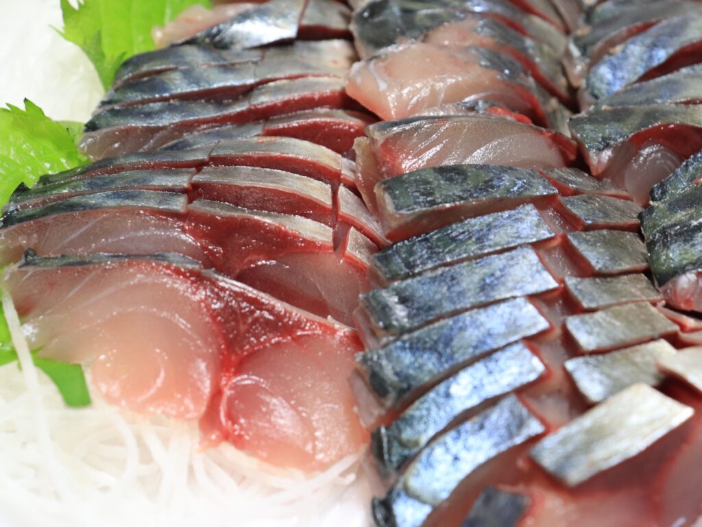 画面いっぱいのサバの刺身