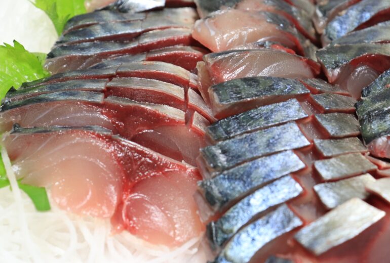 画面いっぱいのサバの刺身