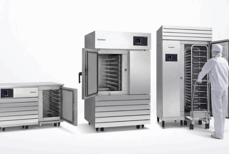 急速冷凍機「3Dフリーザー」小型のラインナップが3台並んでいる様子