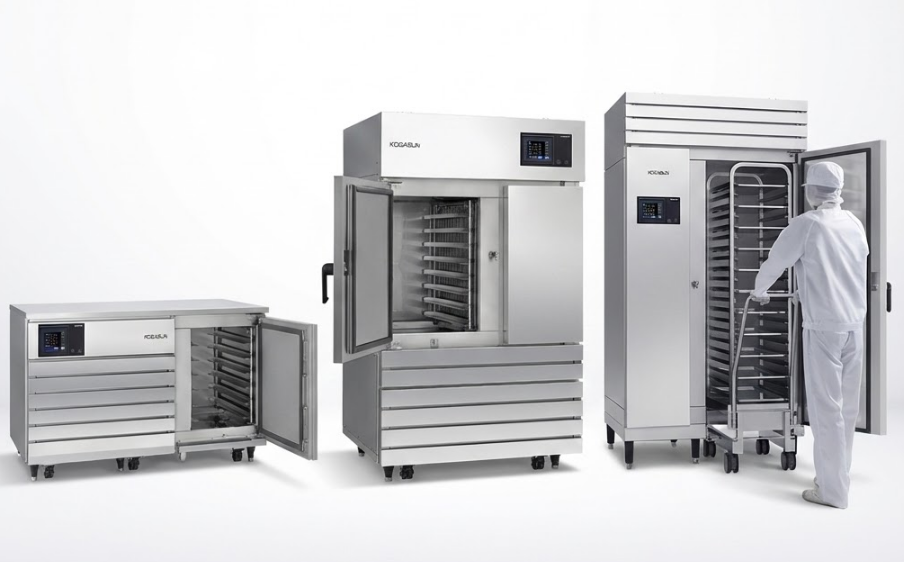 急速冷凍機「3Dフリーザー」小型のラインナップが3台並んでいる様子