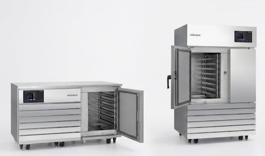 急速冷凍機「3Dフリーザー」トレーインモデルの2機種が並んだ画像