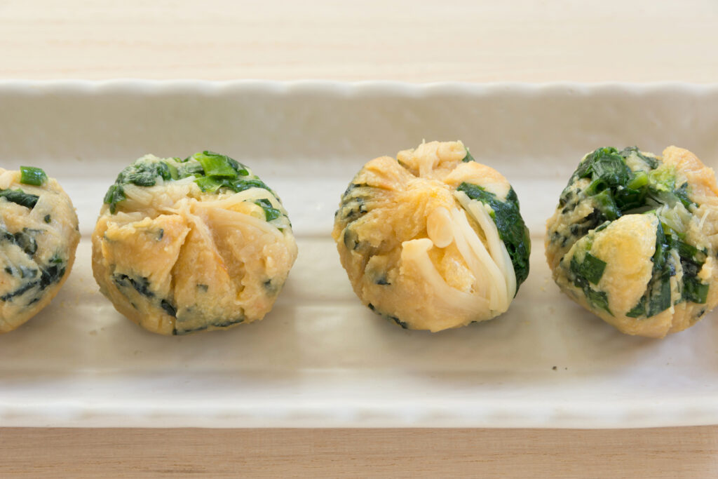 お皿に盛られた4種類の味噌玉